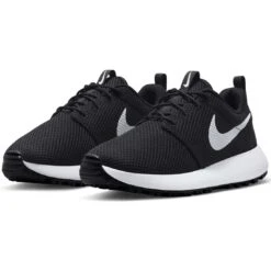 Nike Juniors Roshe 2 G Golf Shoes Black/White -The Golf Shop nike juniors roshe 2 g golf shoes black white dz6895 010 pair itempicture