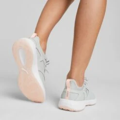 Puma Women's Ignite Malibu Golf Shoes High Rise/Silver/Rose Dust -The Golf Shop puma womens ignite malibu high rise silver rose dust 376158 03 mod2 itempicture