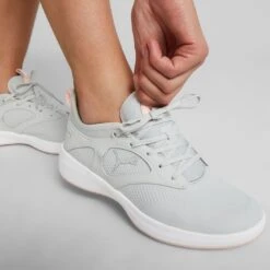 Puma Women's Ignite Malibu Golf Shoes High Rise/Silver/Rose Dust -The Golf Shop puma womens ignite malibu high rise silver rose dust 376158 03 mod3 itempicture